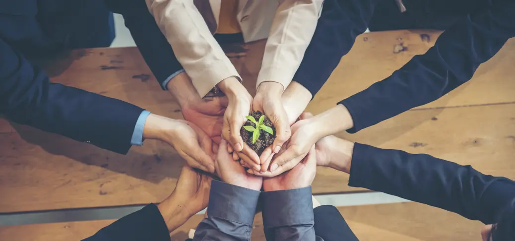 携手并肩，与工厂环保人士成为互相信任的朋友